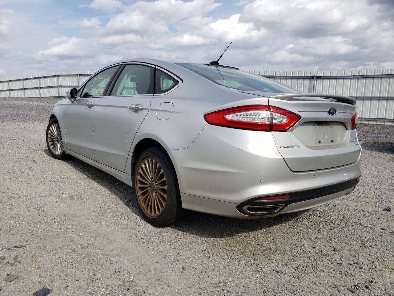 Photo 3 from auction – 2016 FORD FUSION TIT with VIN 3FA6P0K92GR117838