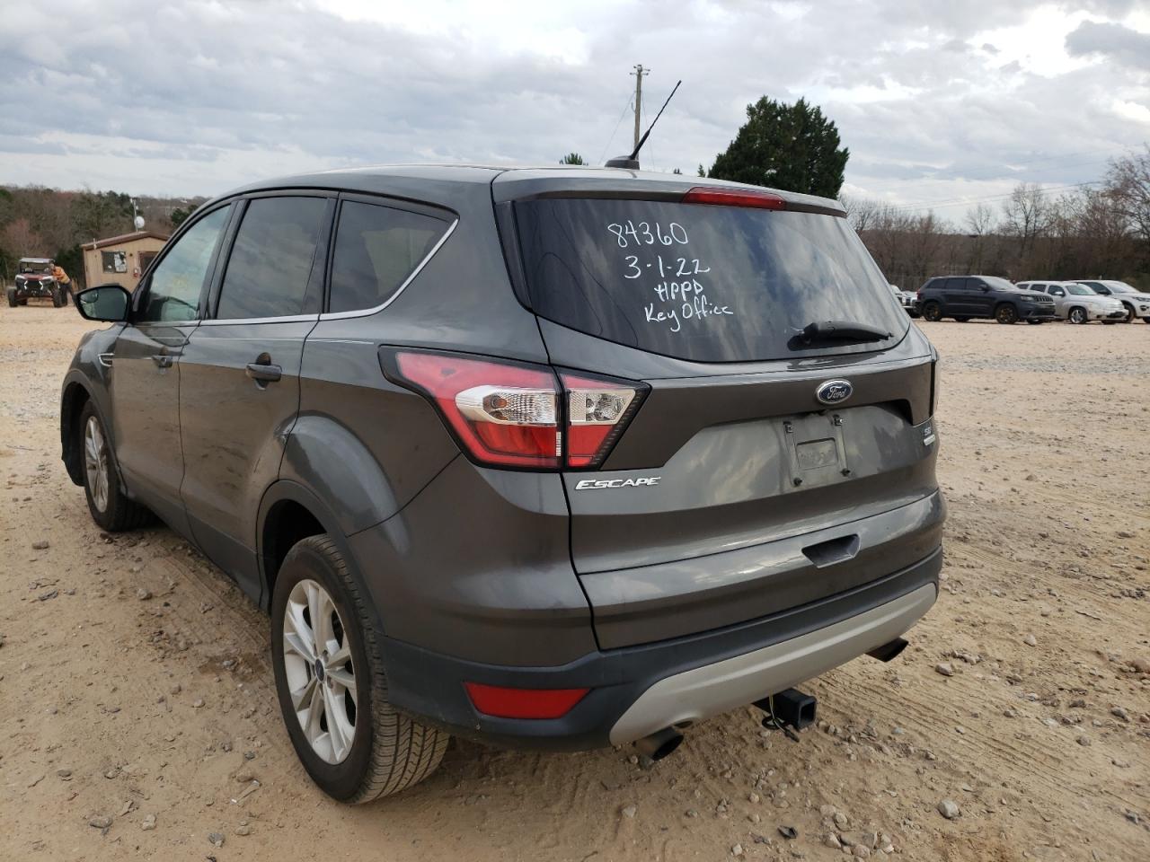 Photo 3 from auction – 2017 FORD ESCAPE SE with VIN 1FMCU0GD4HUC59293