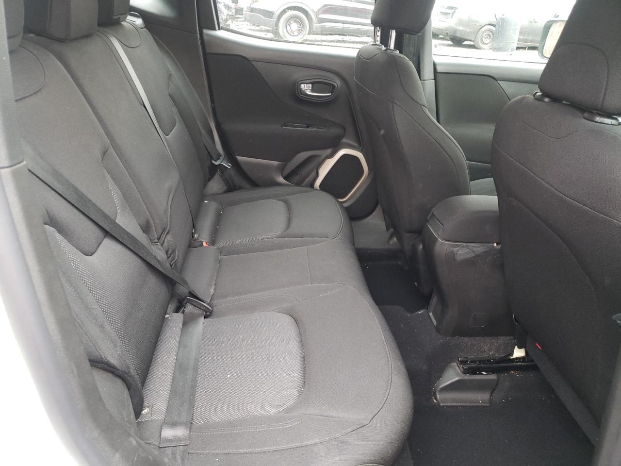 Photo 6 from auction – 2017 JEEP RENEGADE S with VIN ZACCJBAB7HPG25345
