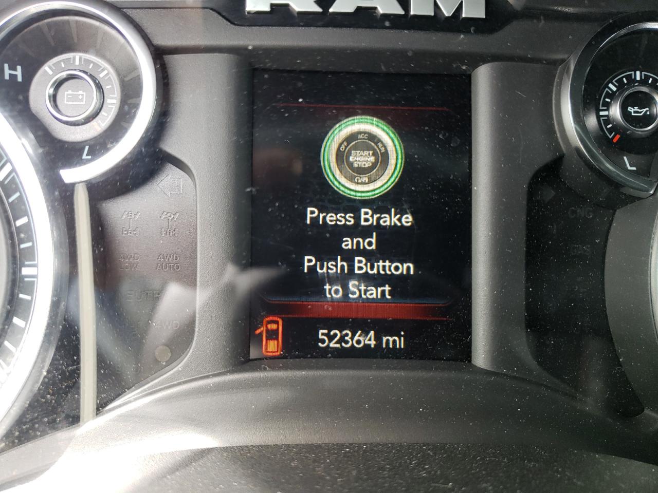 Photo 8 from auction – 2019 RAM 1500 BIG H with VIN 1C6RREFT6KN568052