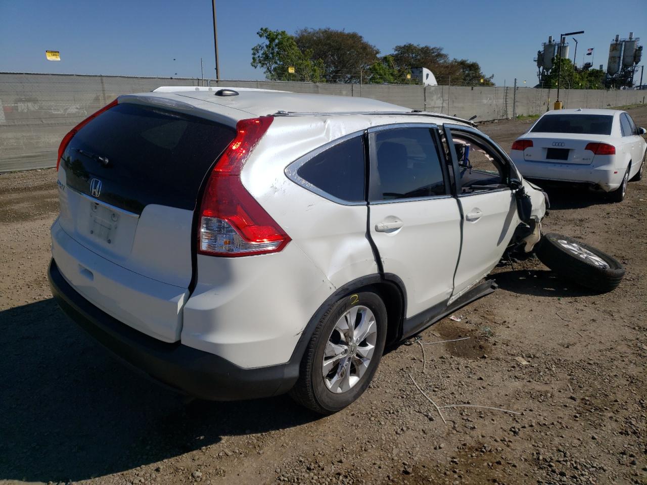 Photo 4 from auction – 2014 HONDA CR-V EXL with VIN 5J6RM3H73EL031418