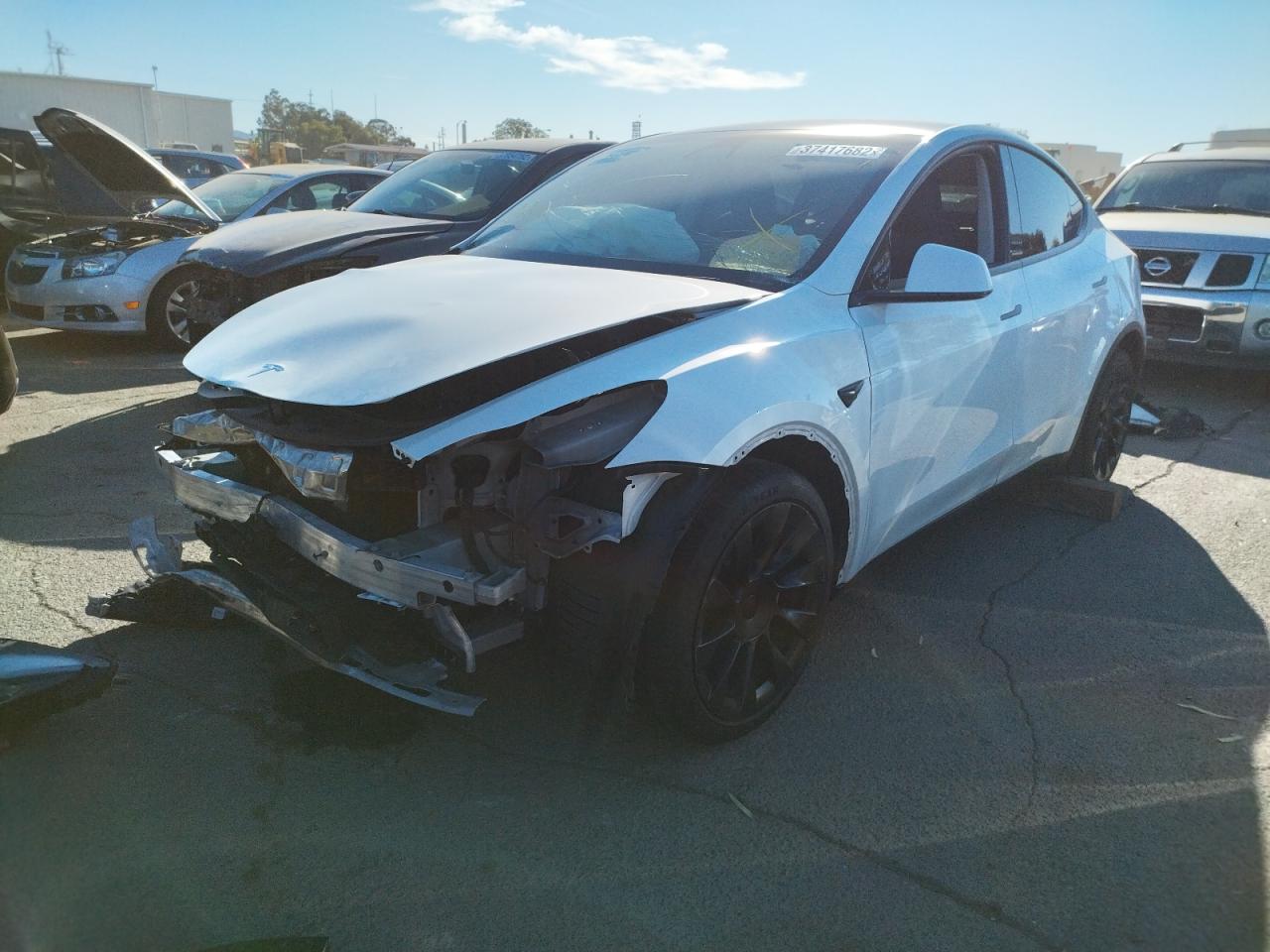 Фото 2 с аукциона – 2020 TESLA MODEL Y с VIN 5YJYGDEE0LF058366