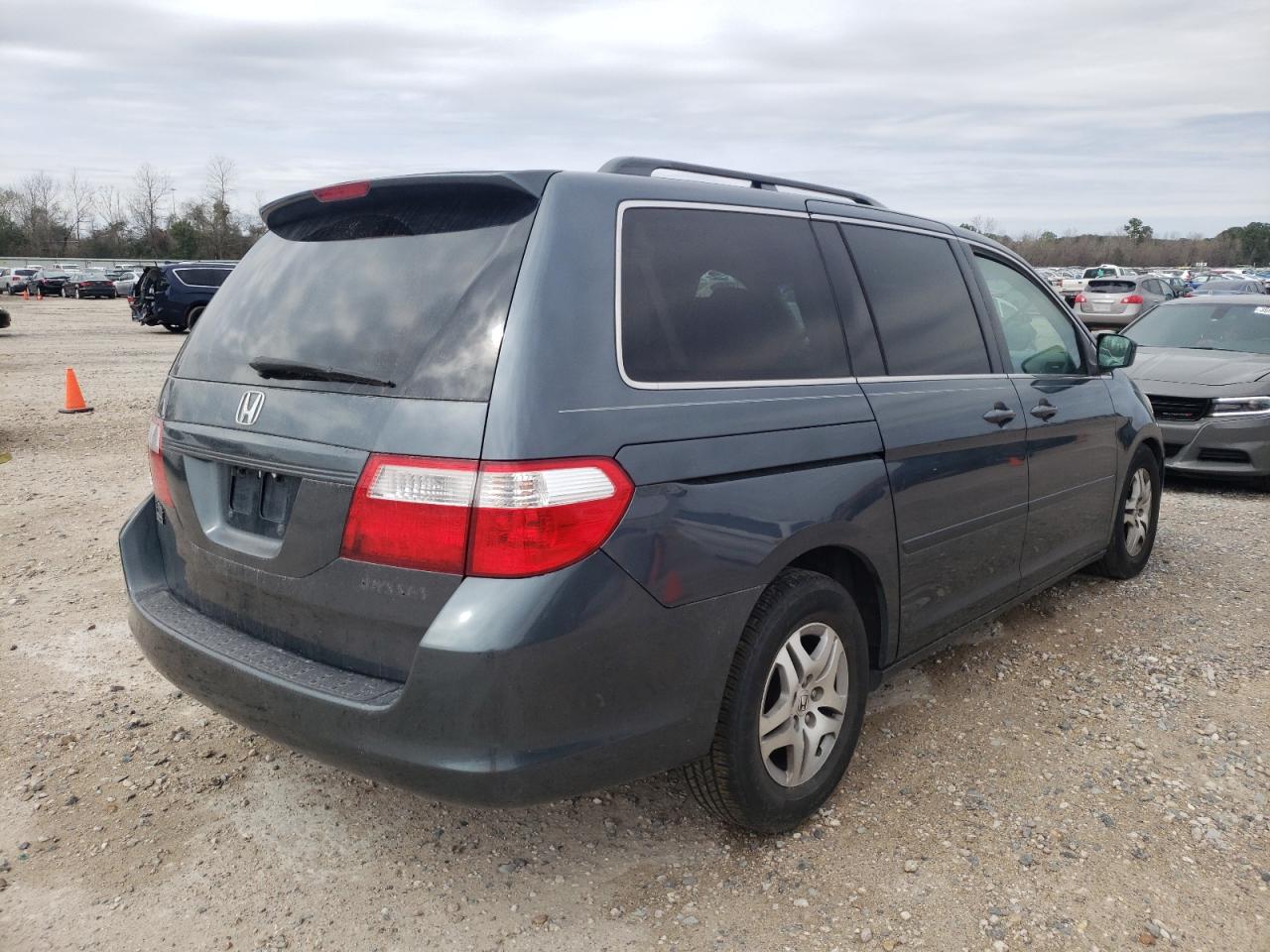 Photo 4 from auction – 2005 HONDA ODYSSEY EX with VIN 5FNRL38755B008489