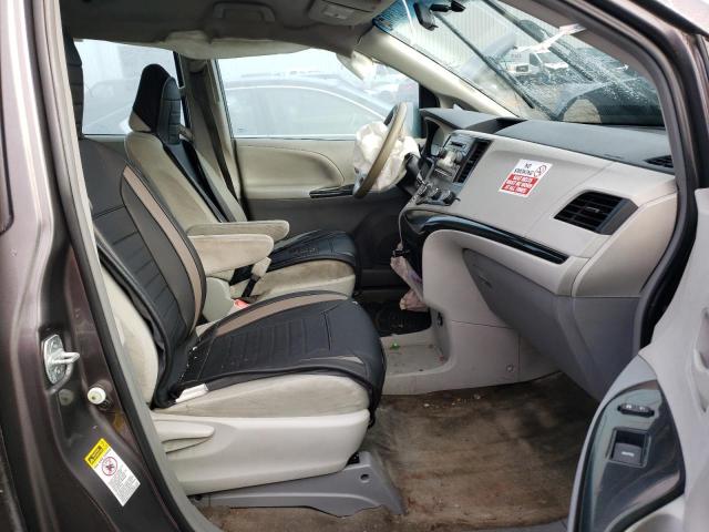 Photo 5 from auction – 2013 TOYOTA SIENNA with VIN 5TDZK3DC4DS334882