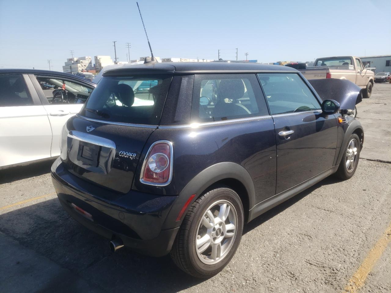 Photo 4 from auction – 2013 MINI COOPER with VIN WMWSU3C50DT682580