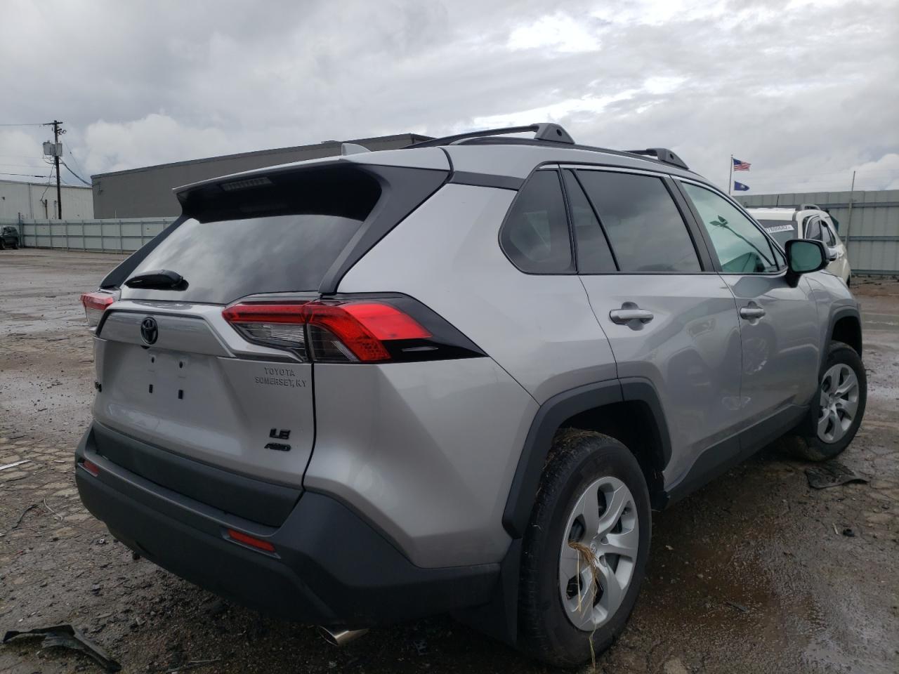 Photo 4 from auction – 2021 TOYOTA RAV4 LE with VIN 2T3F1RFV7MC218910
