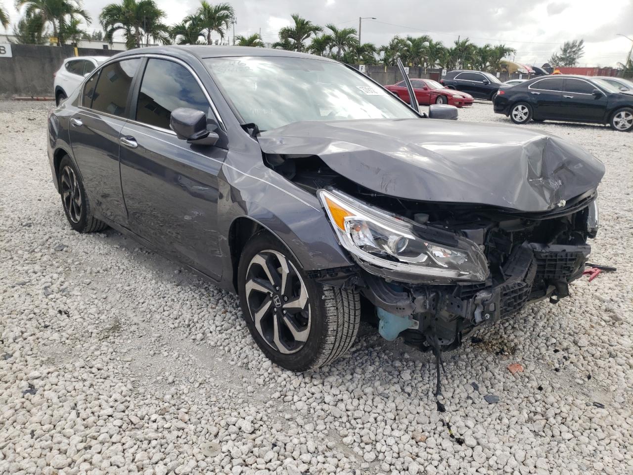 HONDA ACCORD EXL 2017 with VIN 1HGCR2F83HA045646 - Photo from auction