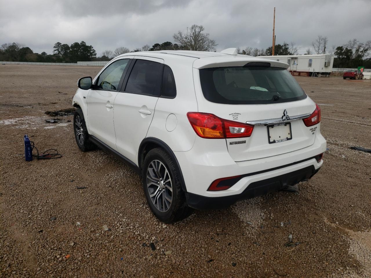 Photo 3 from auction – 2019 MITSUBISHI OUTLANDER with VIN JA4AP4AU2KU019860