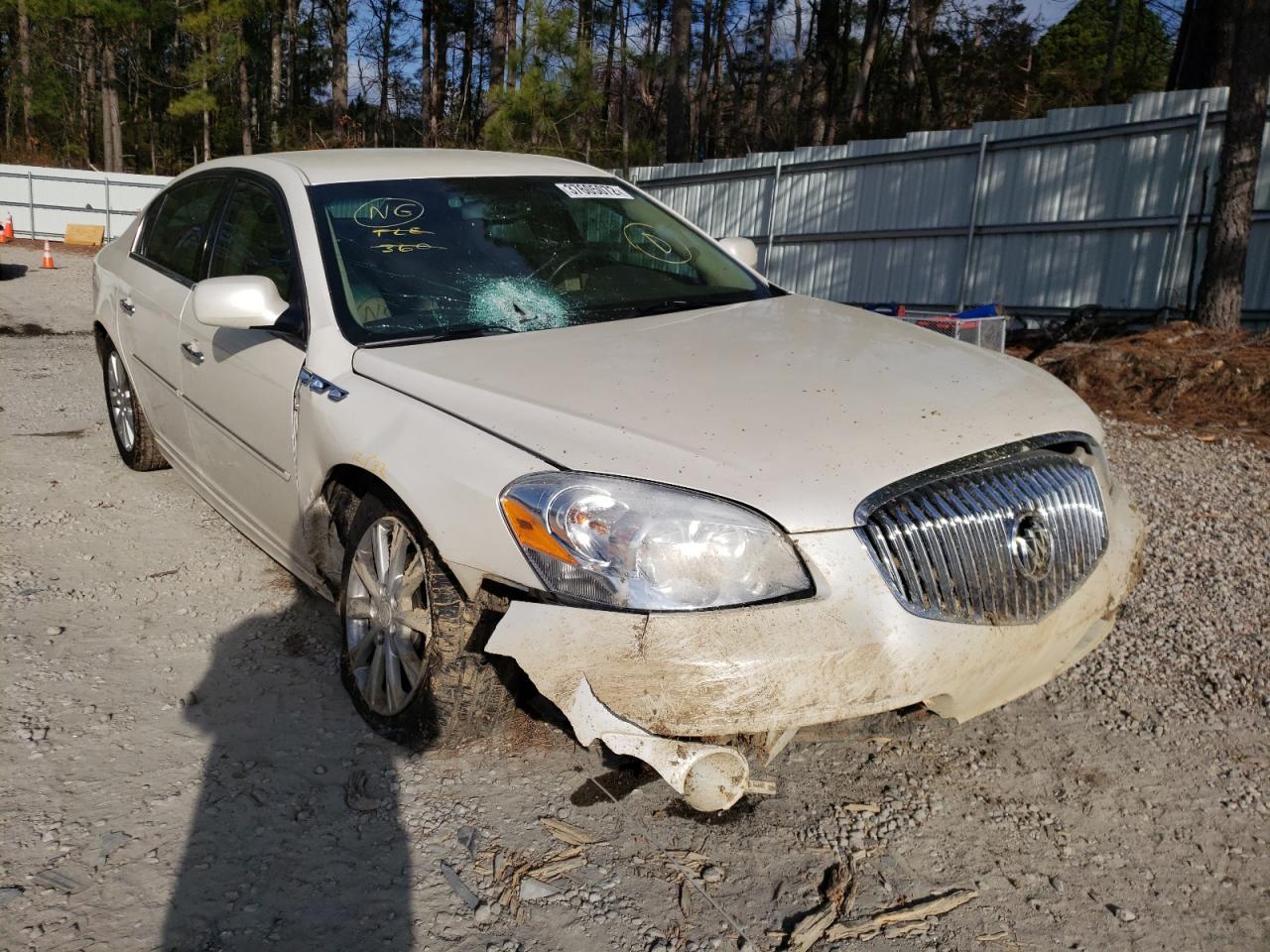 BUICK LUCERNE CX 2011 with VIN 1G4HC5EM2BU135555 - Photo from auction