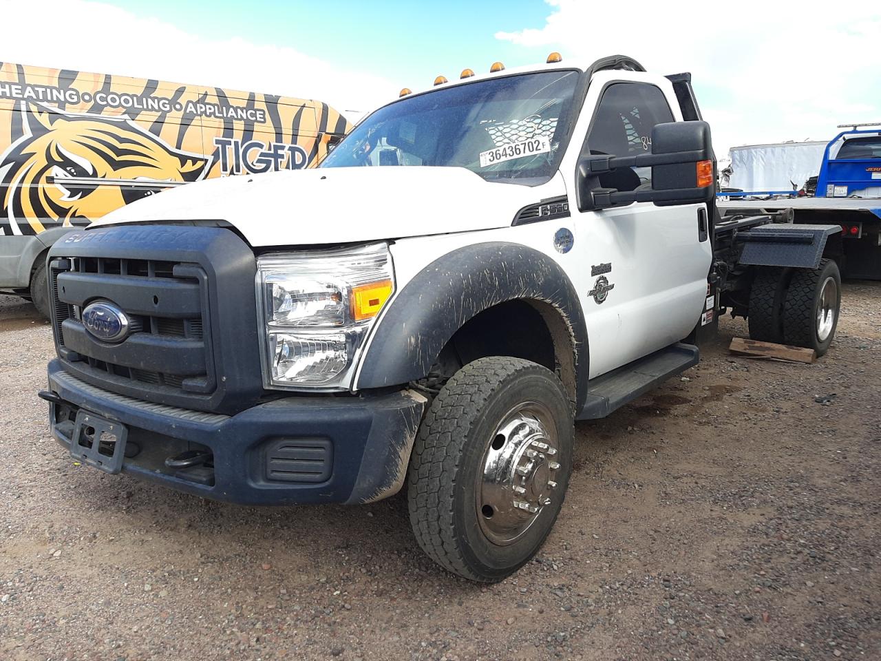 Foto 2 de la subasta – 2015 FORD F550 SUPER con VIN 1FDUF5HT4FEB62412