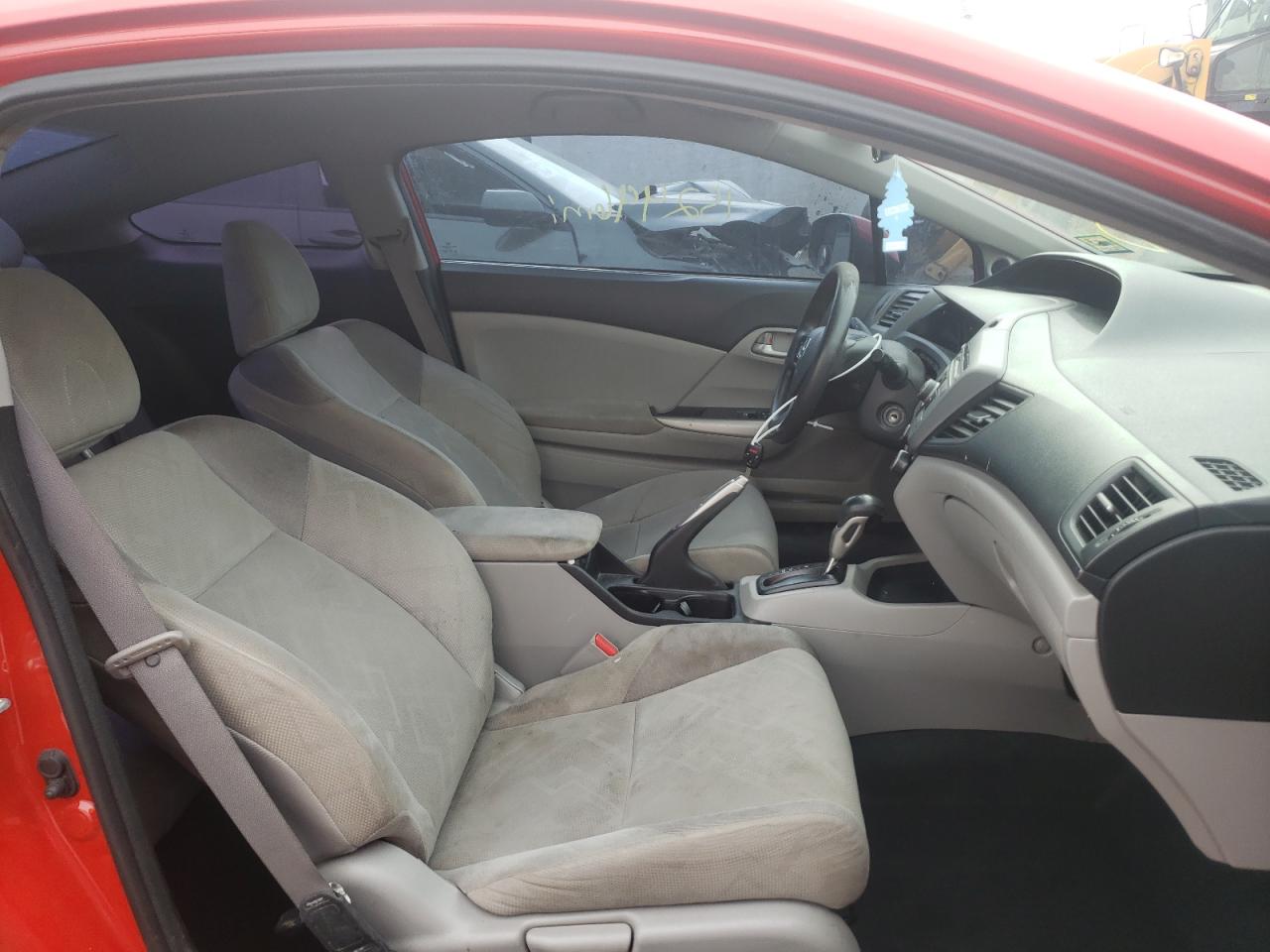 Photo 5 from auction – 2012 HONDA CIVIC LX with VIN 2HGFG3B5XCH564501