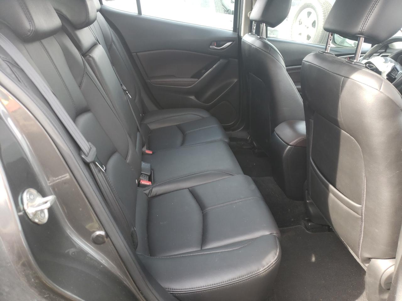 Photo 6 from auction – 2018 MAZDA 3 TOURING with VIN 3MZBN1L33JM197084