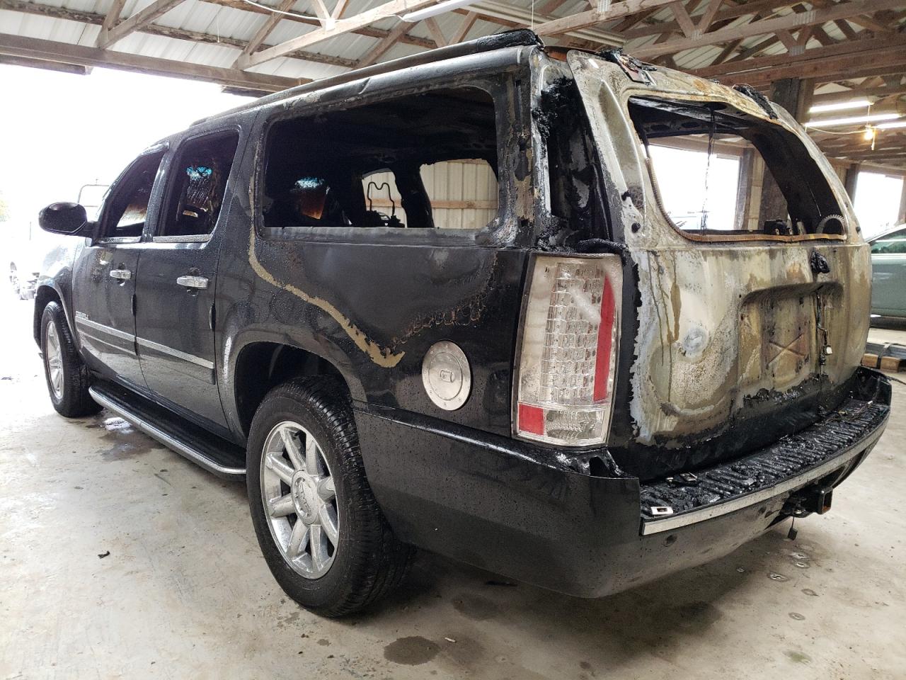 Photo 3 from auction – 2011 GMC YUKON XL D with VIN 1GKS2MEF9BR295206