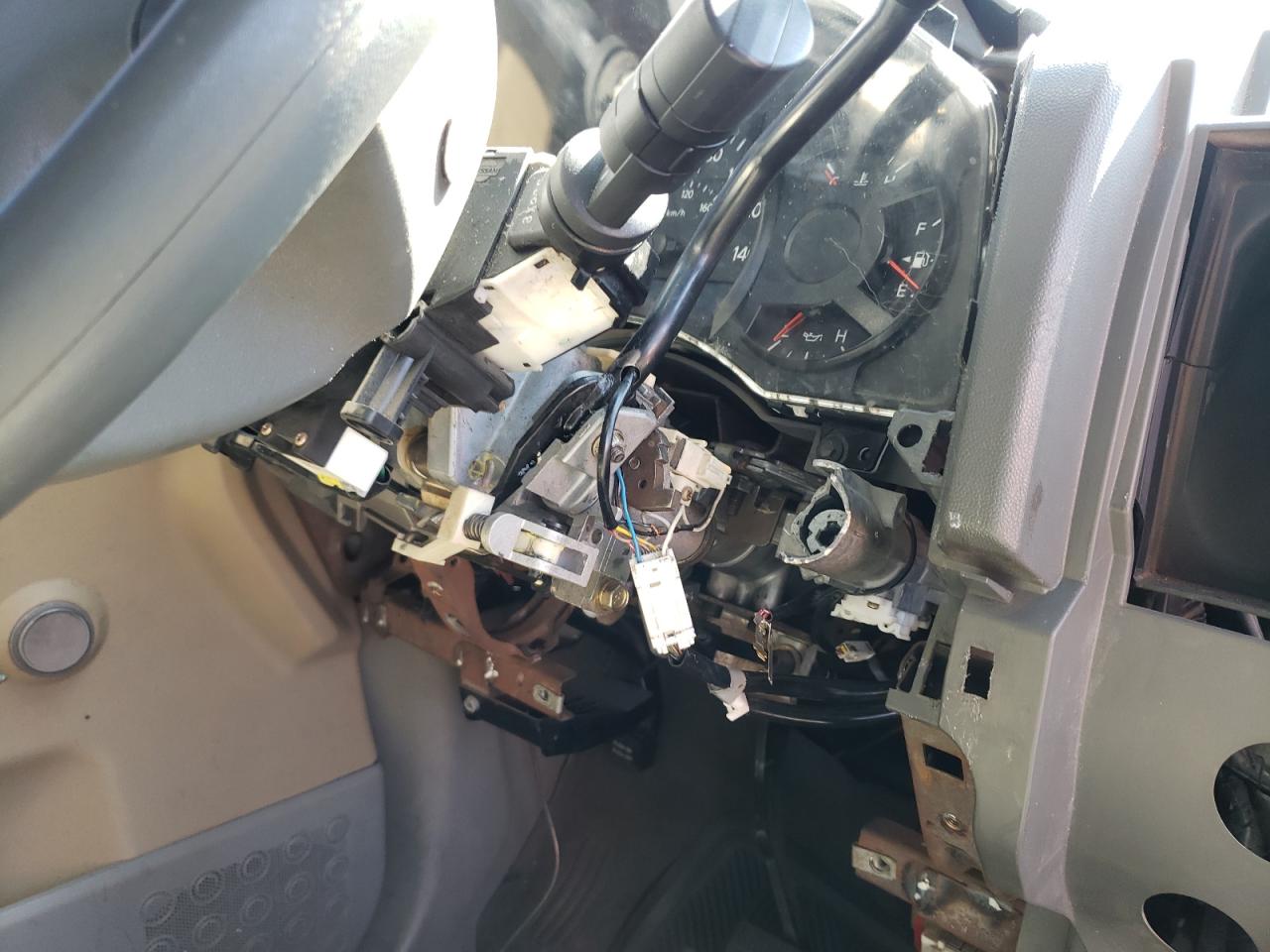 Photo 9 from auction – 2004 NISSAN TITAN XE with VIN 1N6AA06A44N509743