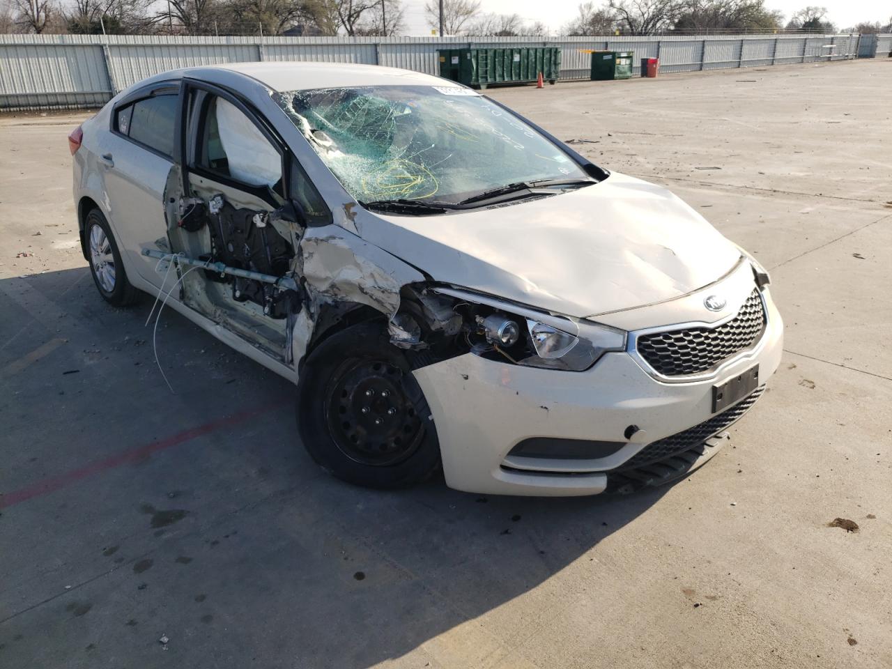 KIA FORTE LX 2014 with VIN KNAFK4A60E5178951 - Photo from auction