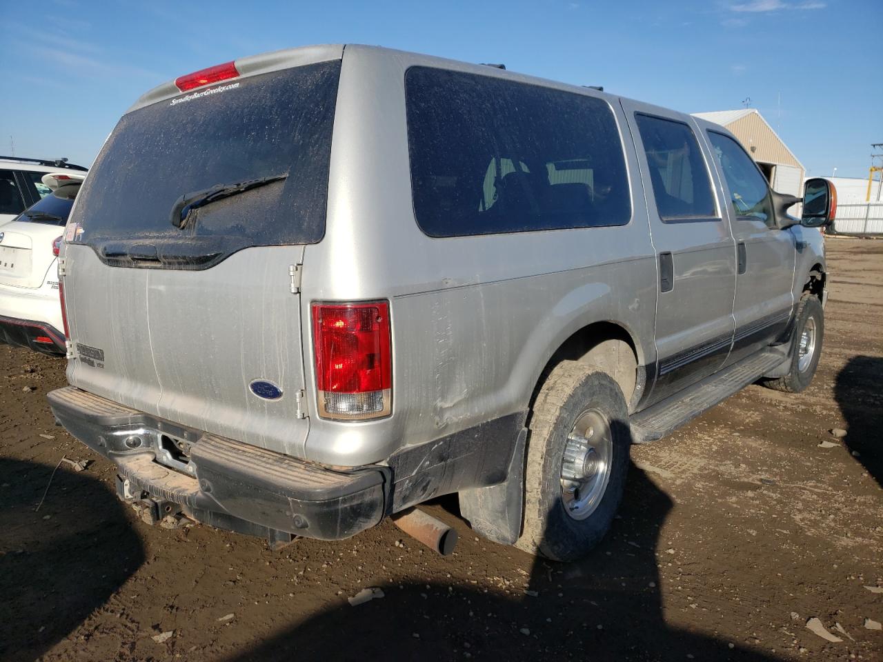 Photo 4 from auction – 2005 FORD EXCURSION with VIN 1FMSU41P25EB69328