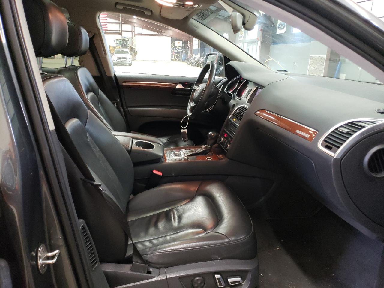 Photo 5 from auction – 2014 AUDI Q7 with VIN WA1LGAFE0ED014024