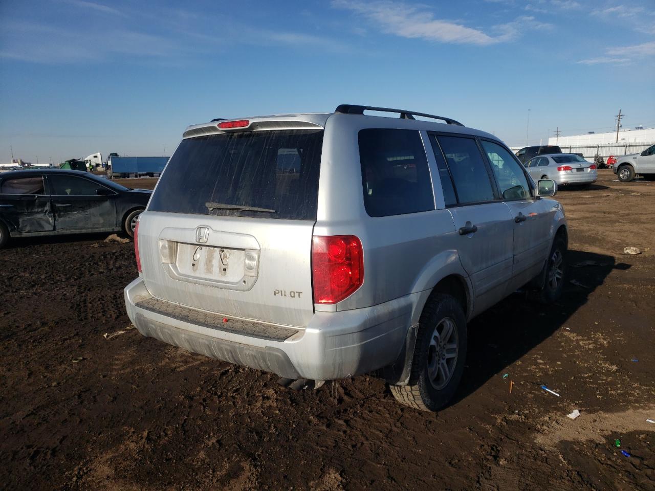 Zdjęcie 4 z aukcji – 2004 HONDA PILOT EX z VIN 2HKYF18434H530065