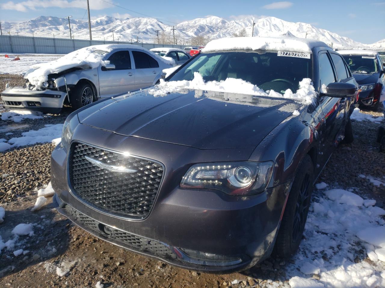 Photo 2 from auction – 2018 CHRYSLER 300 S with VIN 2C3CCAGG9JH268575