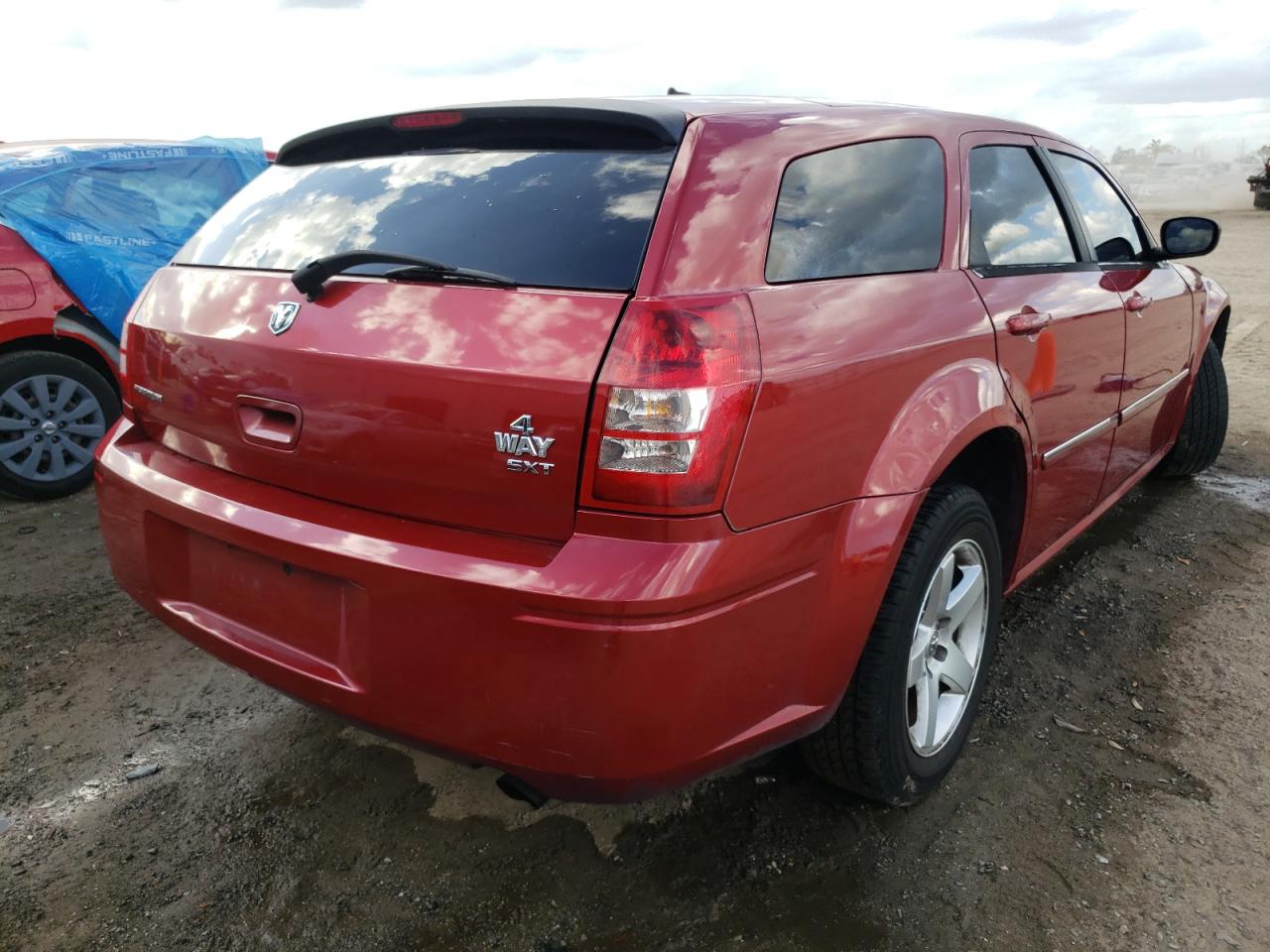 Photo 4 from auction – 2008 DODGE MAGNUM SXT with VIN 2D4FV37V48H225840