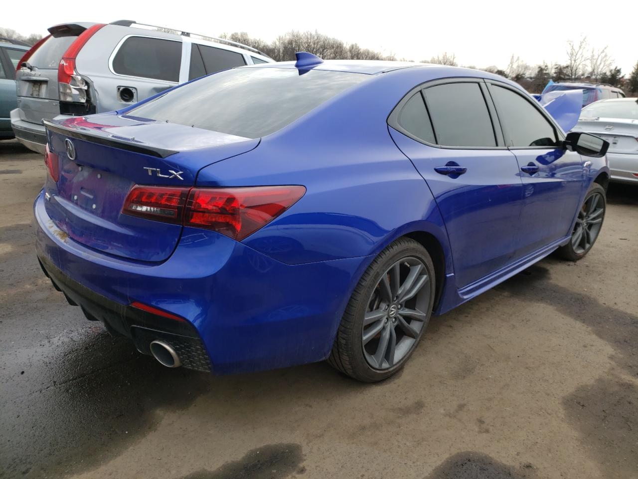 Photo 4 from auction – 2020 ACURA TLX TECHNO with VIN 19UUB1F67LA014717