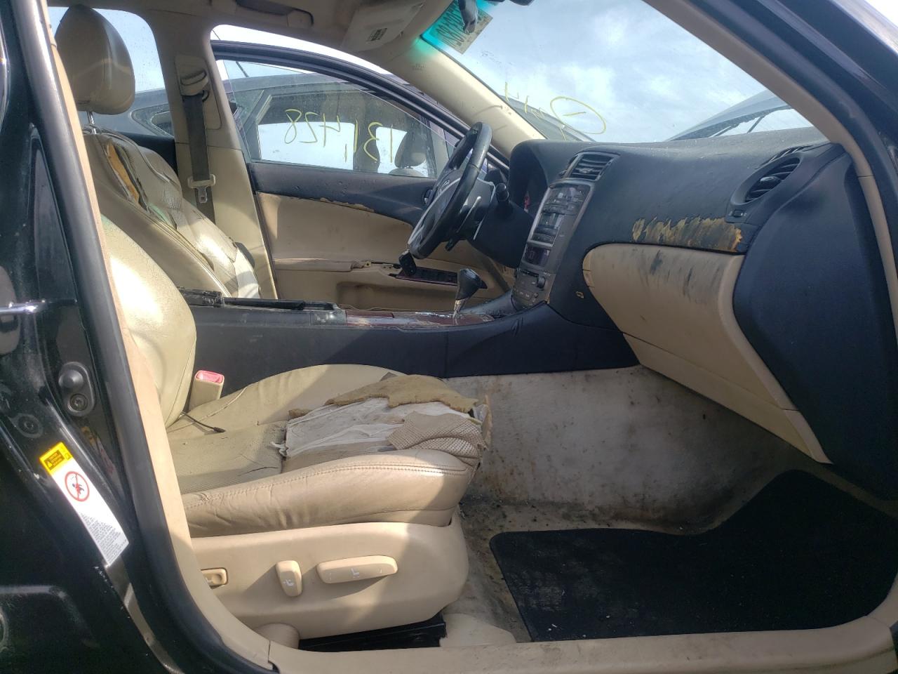 Photo 5 from auction – 2006 LEXUS IS 250 with VIN JTHCK262165002507