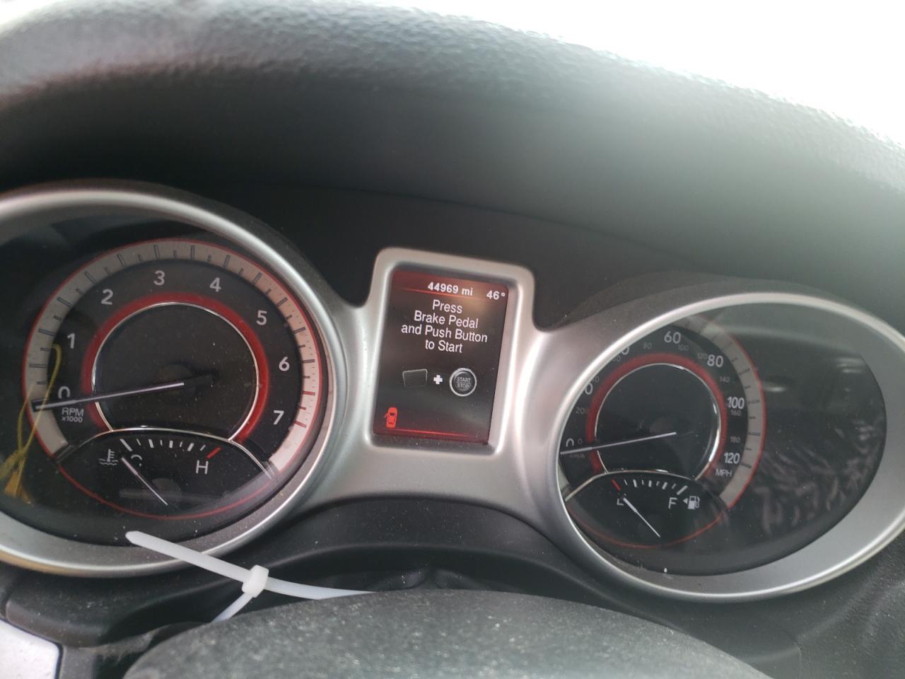 Photo 8 from auction – 2018 DODGE JOURNEY SE with VIN 3C4PDCAB5JT319757
