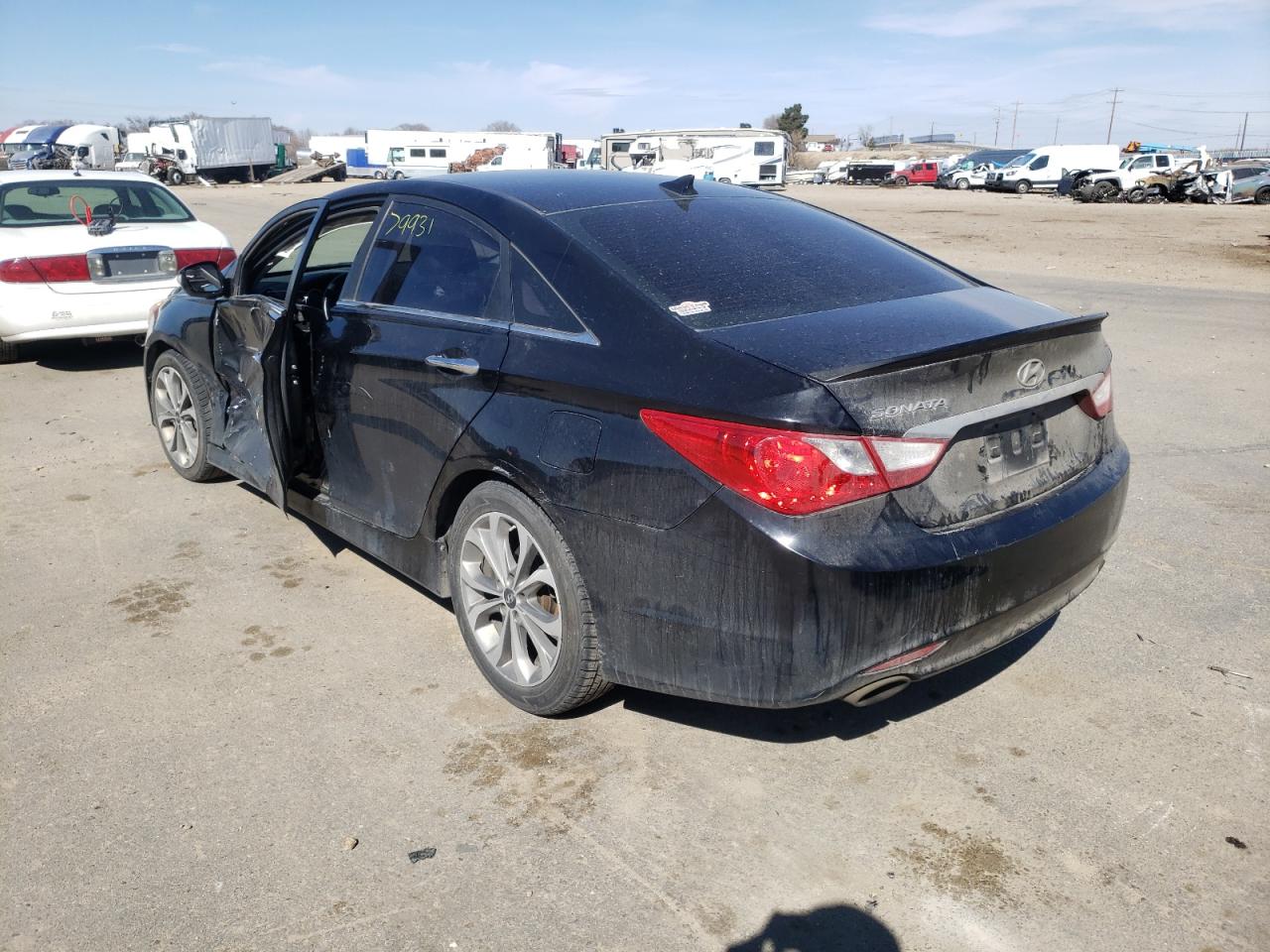 Photo 3 from auction – 2014 HYUNDAI SONATA SE with VIN 5NPEC4AC1EH883789