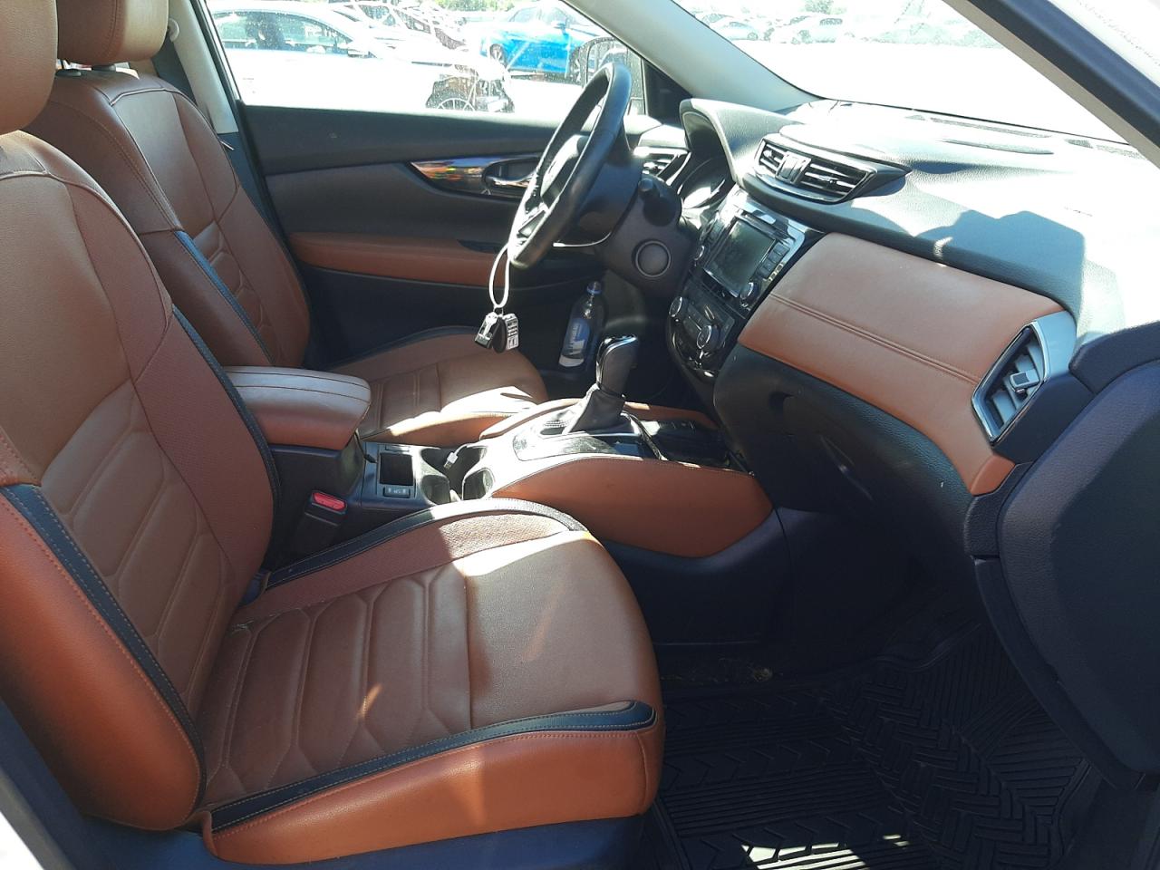 Photo 5 from auction – 2019 NISSAN ROGUE S with VIN 5N1AT2MT7KC803669