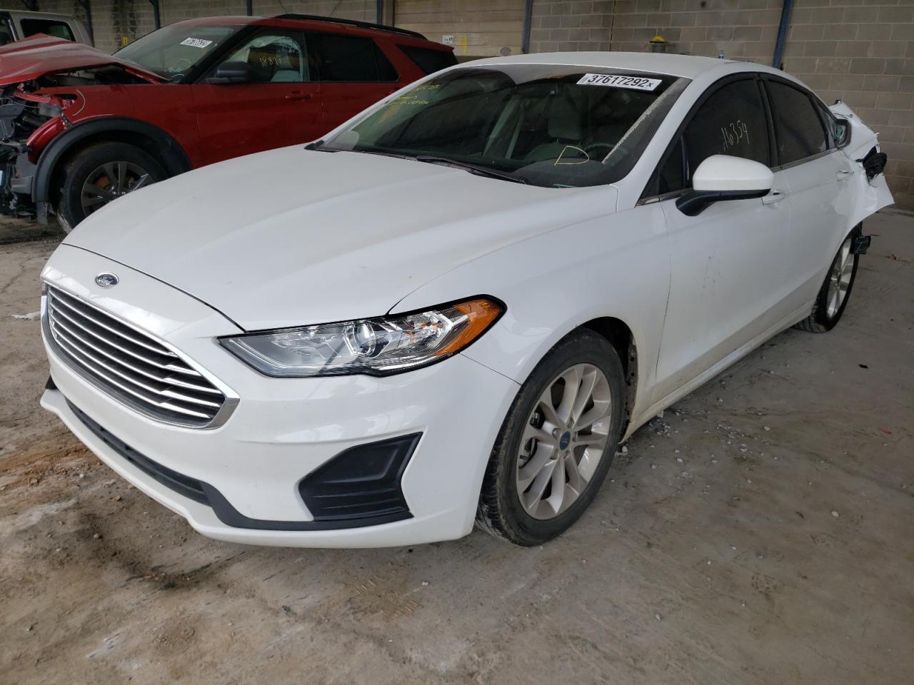 Photo 2 from auction – 2020 FORD FUSION SE with VIN 3FA6P0HD2LR215290