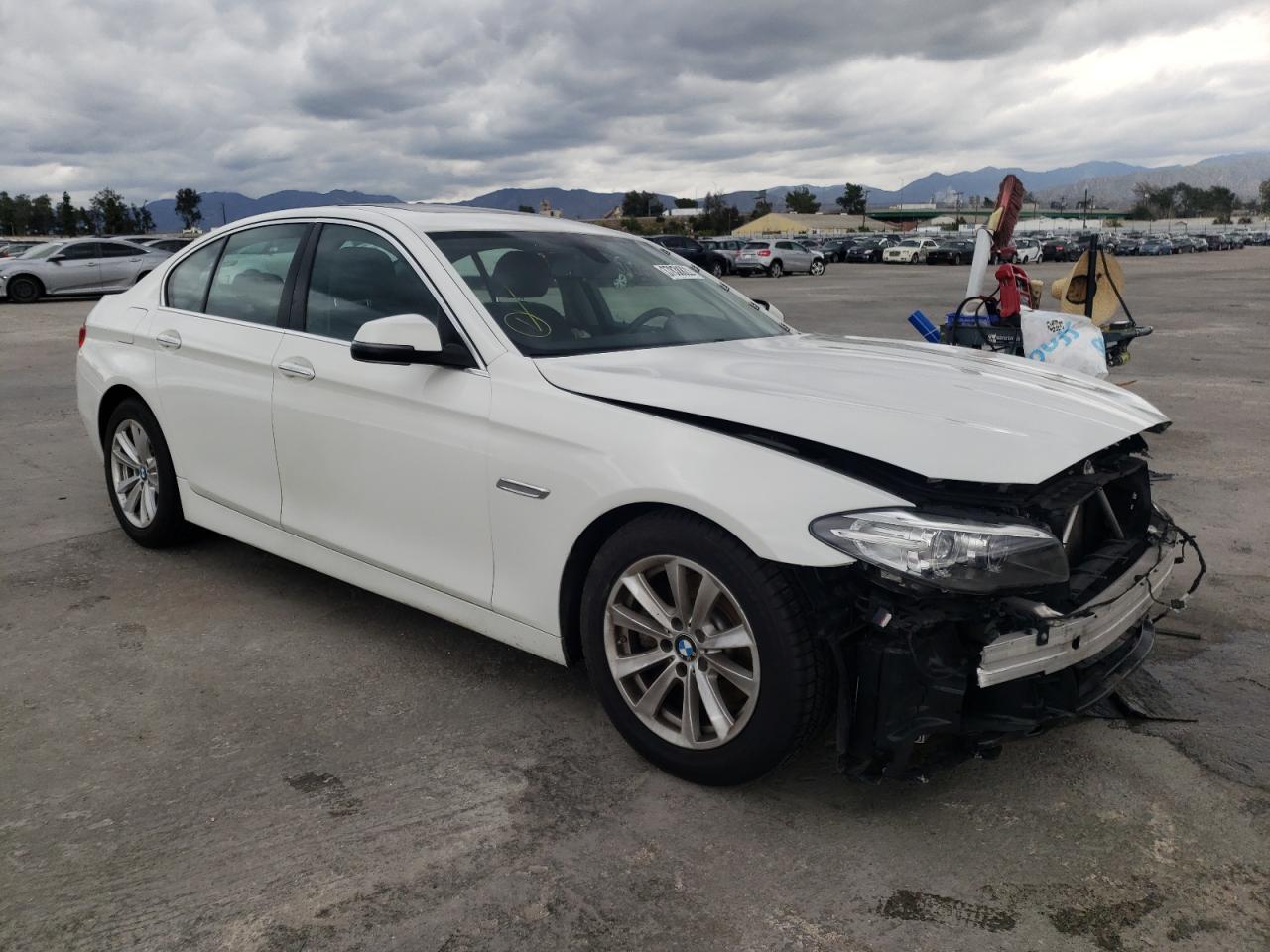 BMW 528 I 2016 with VIN WBA5A5C57GD528495 - Photo from auction