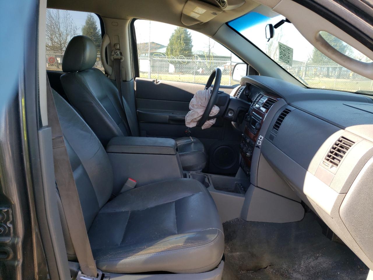 Photo 5 from auction – 2004 DODGE DURANGO SL with VIN 1D4HB48D74F179865