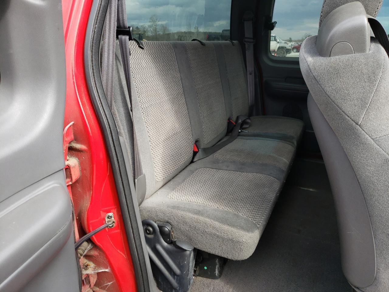 Photo 6 from auction – 2001 FORD F150 with VIN 1FTZX17271NA88095