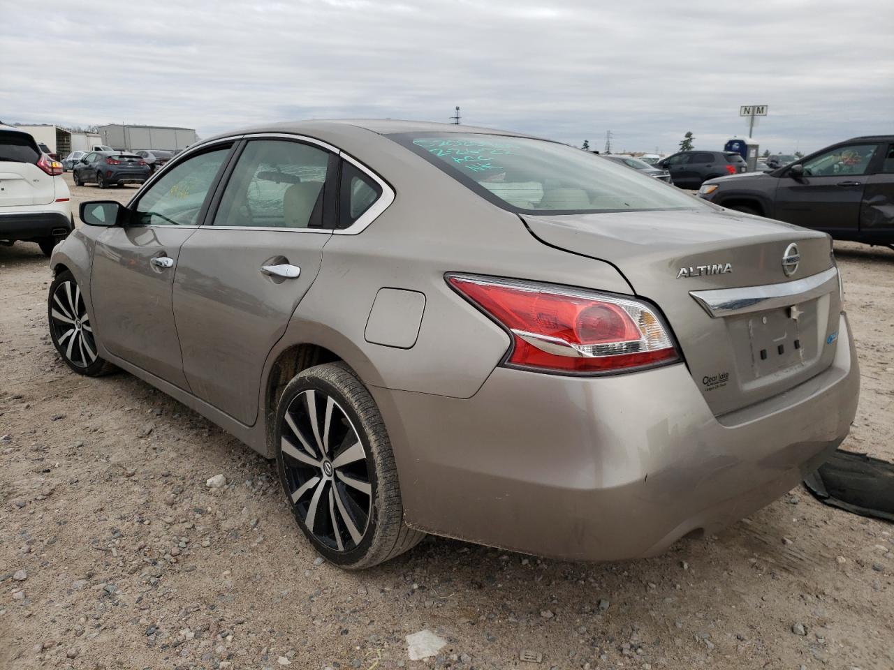 Photo 3 from auction – 2014 NISSAN ALTIMA 2.5 with VIN 1N4AL3AP4EN334931