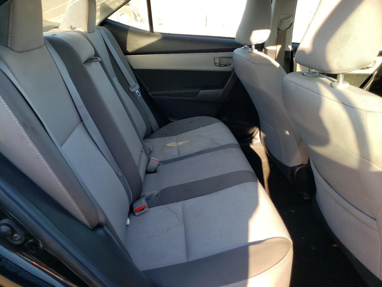 Photo 6 from auction – 2018 TOYOTA COROLLA L with VIN 2T1BURHE7JC993974