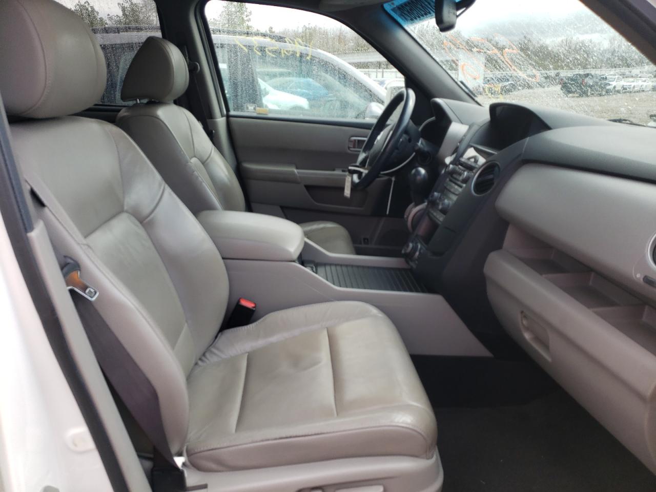 Photo 5 from auction – 2012 HONDA PILOT TOUR with VIN 5FNYF3H91CB012721