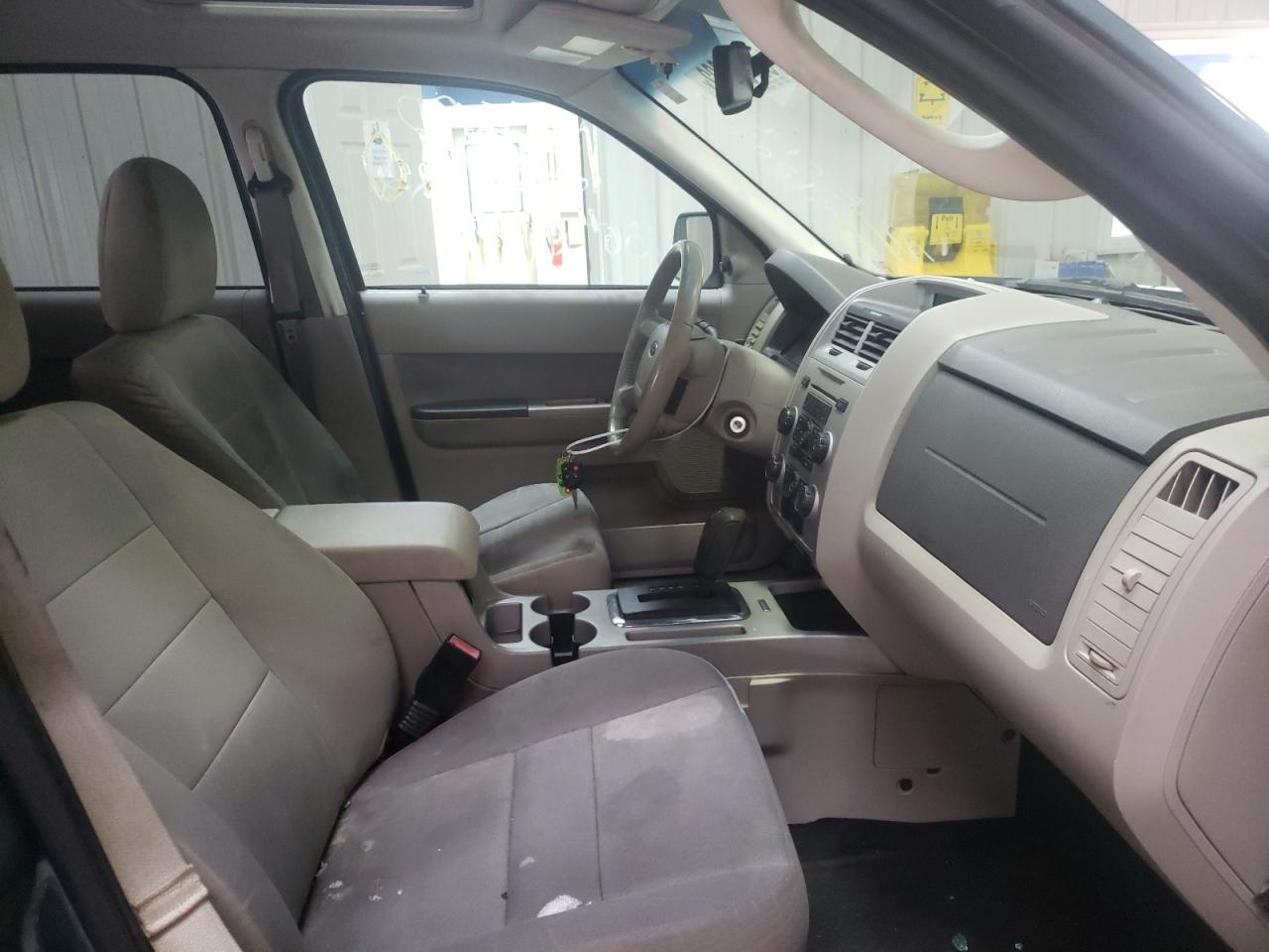 Photo 5 from auction – 2012 FORD ESCAPE XLT with VIN 1FMCU0DG5CKA92980