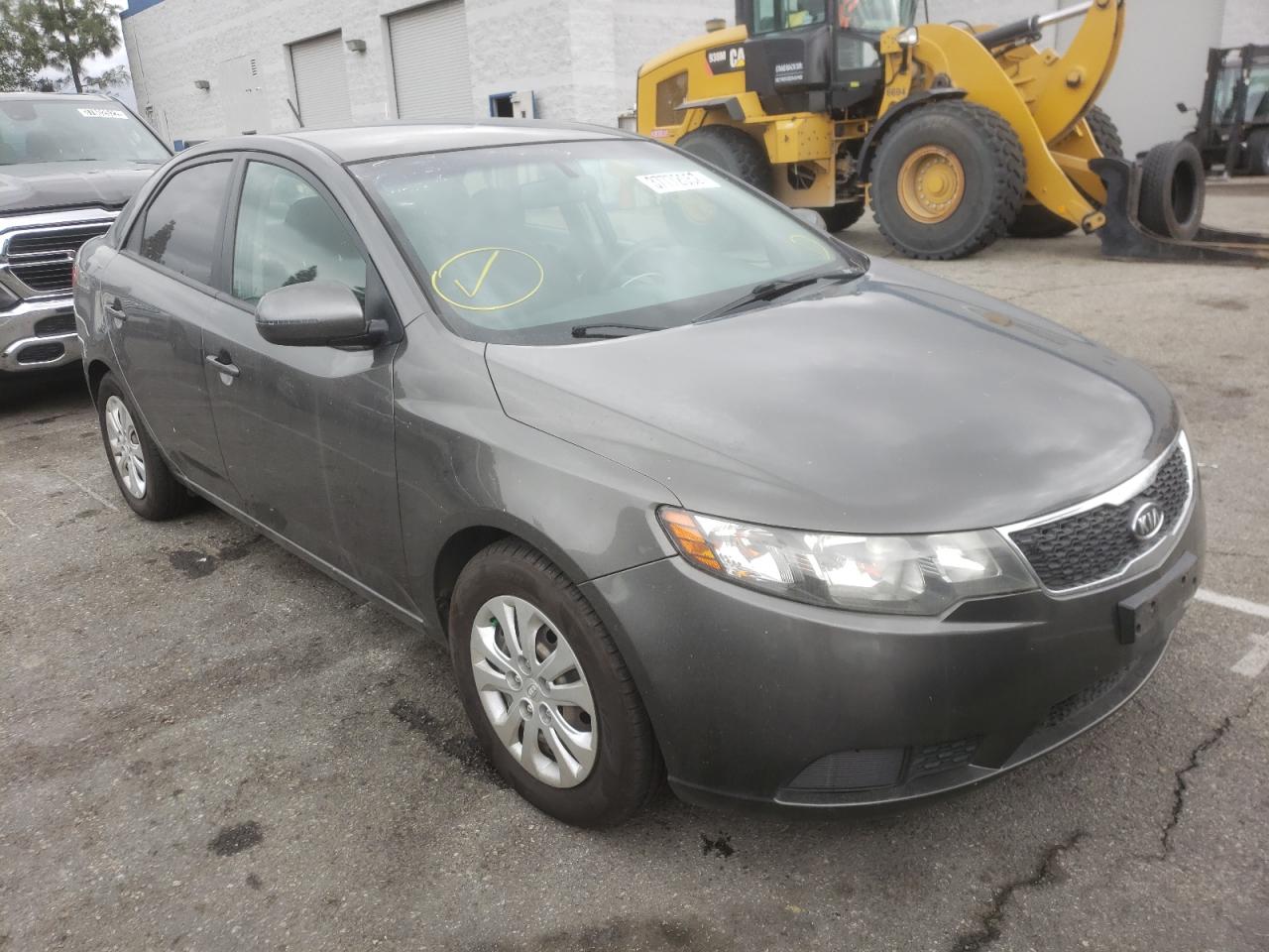KIA FORTE EX 2013 z numerem VIN KNAFU4A26D5736792 - Zdjęcie z aukcji