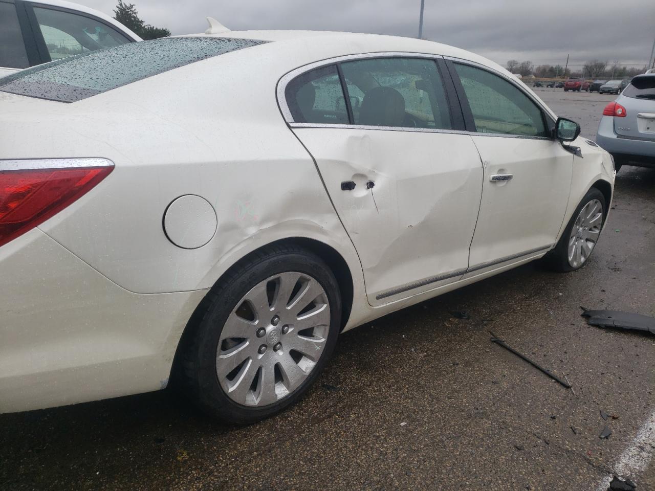 Photo 9 from auction – 2014 BUICK LACROSSE with VIN 1G4GC5G34EF111749