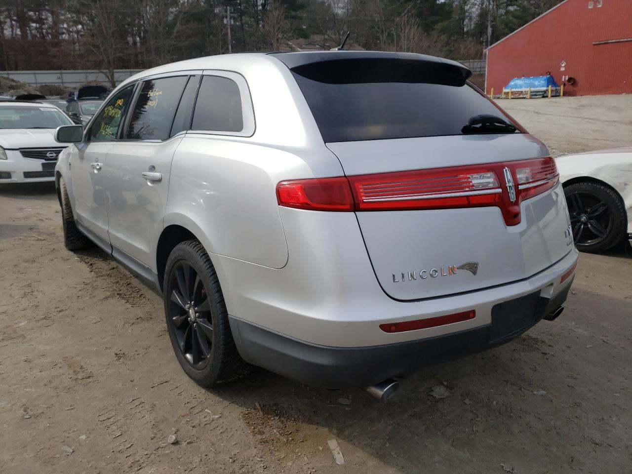 Photo 3 from auction – 2010 LINCOLN MKT with VIN 2LMHJ5AT4ABJ50232