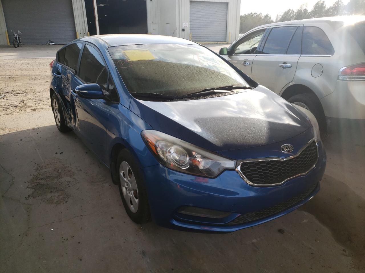 Photo 1 from auction – 2015 KIA FORTE LX with VIN KNAFX4A64F5258904