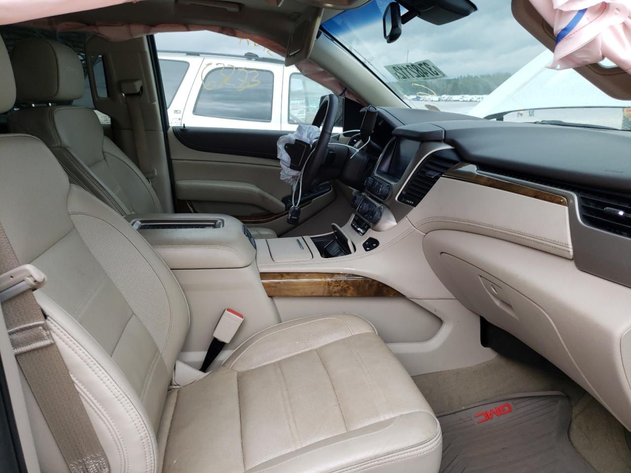 Photo 5 from auction – 2016 GMC YUKON DENA with VIN 1GKS2CKJ1GR402193