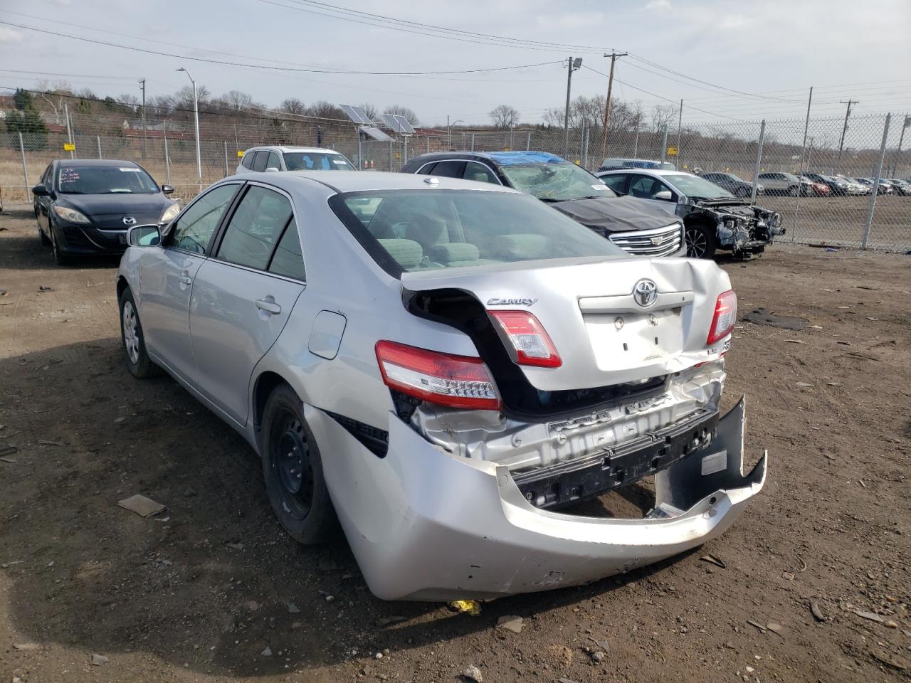 Photo 3 from auction – 2011 TOYOTA CAMRY BASE with VIN 4T1BF3EK8BU756525