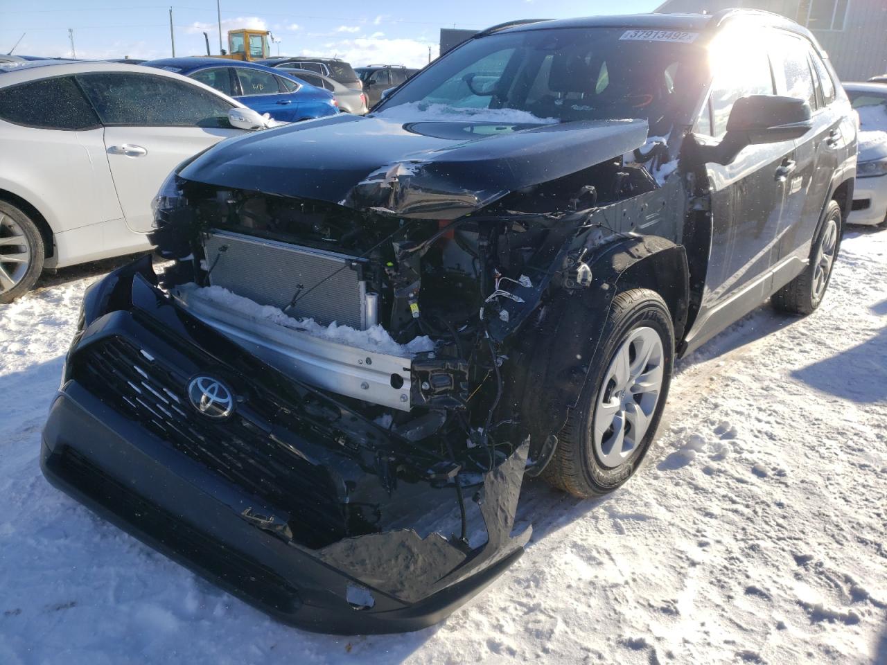 Photo 2 from auction – 2021 TOYOTA RAV4 LE with VIN 2T3B1RFVXMC187764