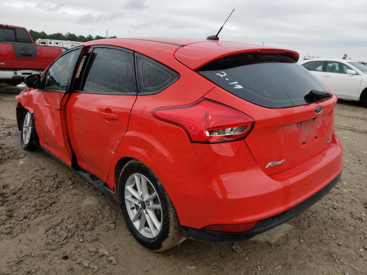 Photo 3 from auction – 2016 FORD FOCUS SE with VIN 1FADP3K27GL339155