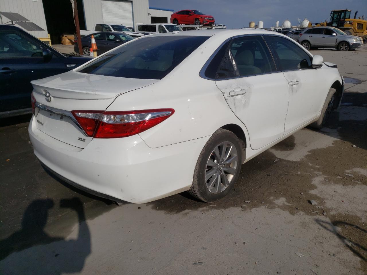 Photo 4 from auction – 2016 TOYOTA CAMARY with VIN 4T4BF1FK5GR565970