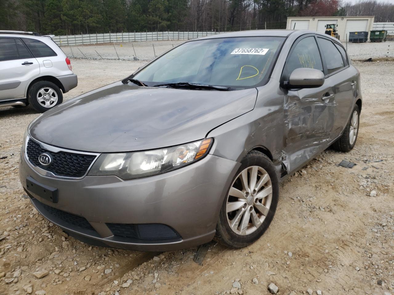 Фото 2 с аукциона – 2012 KIA FORTE EX с VIN KNAFU5A23C5567495