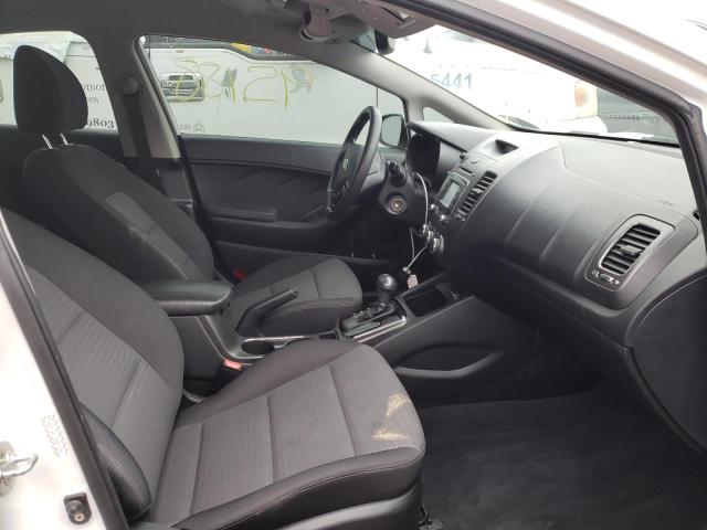 Photo 5 from auction – 2017 KIA FORTE LX with VIN 3KPFL4A71HE061624