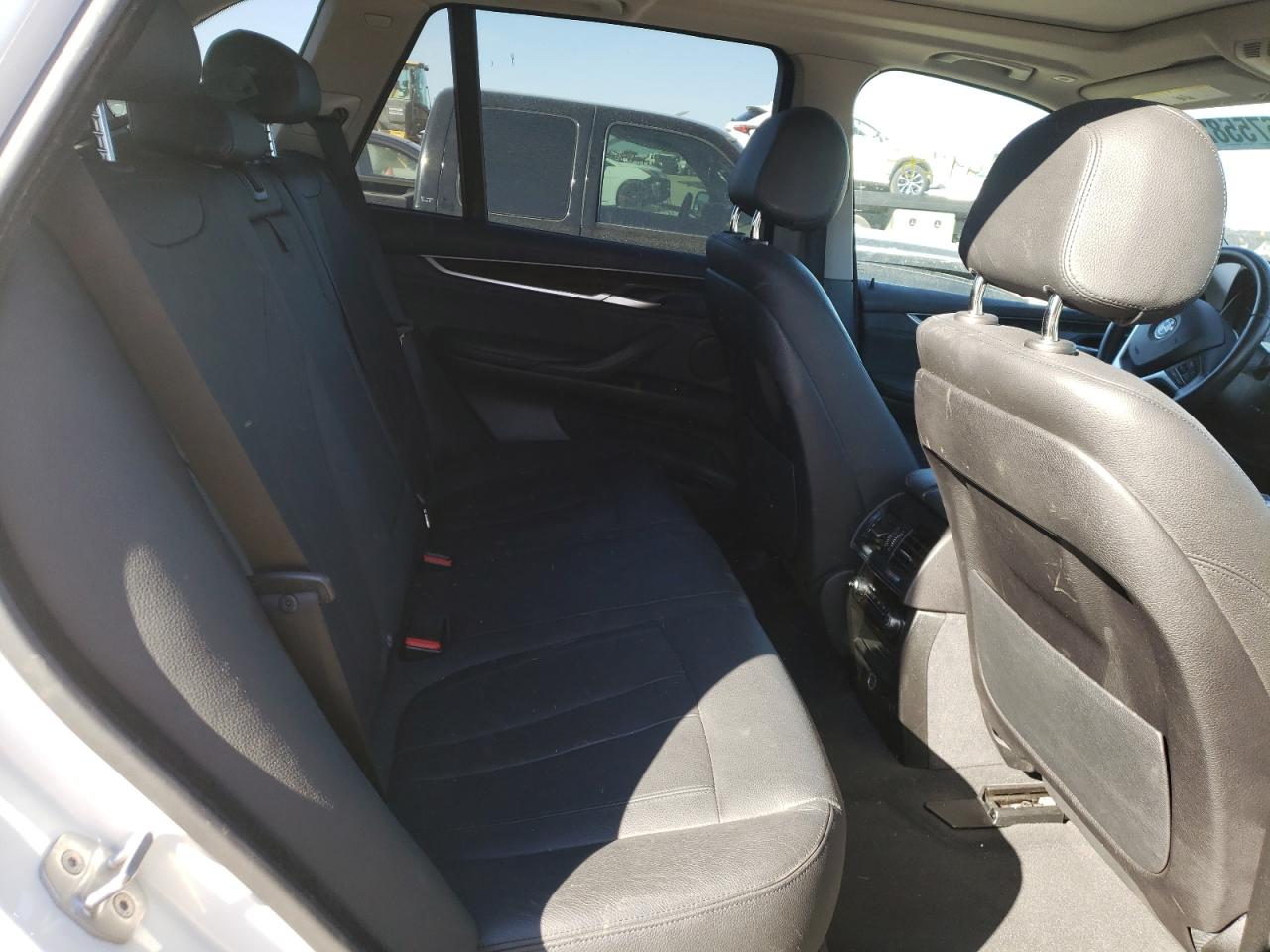 Photo 6 from auction – 2016 BMW X5 XDRIVE3 with VIN 5UXKR0C58G0S88767