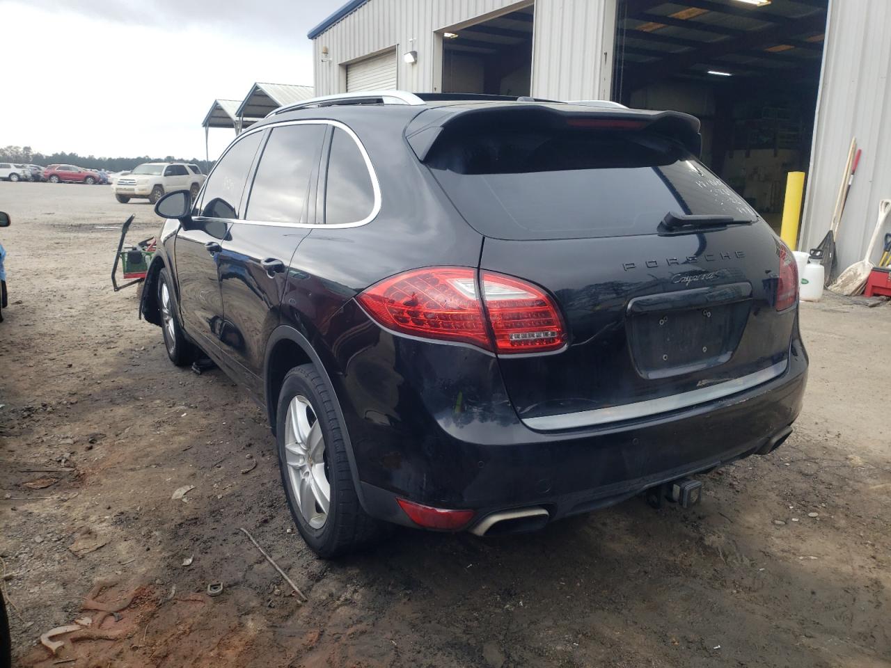 Photo 3 from auction – 2011 PORSCHE CAYENNE S with VIN WP1AB2A27BLA47357